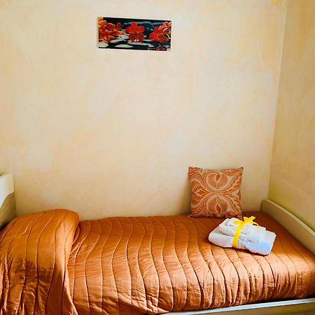 Orchidea Gialla Gaeta Exterior foto