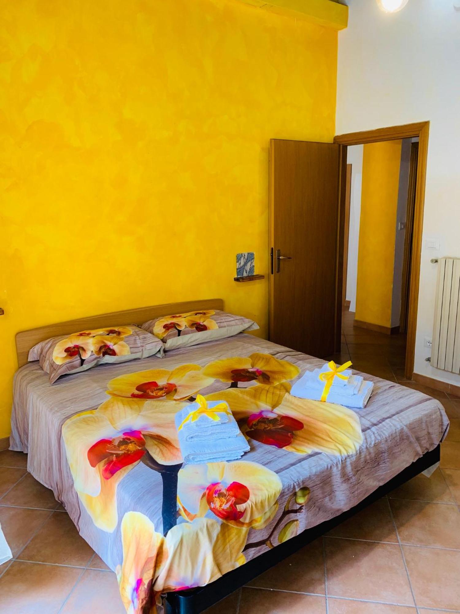 Orchidea Gialla Gaeta Exterior foto